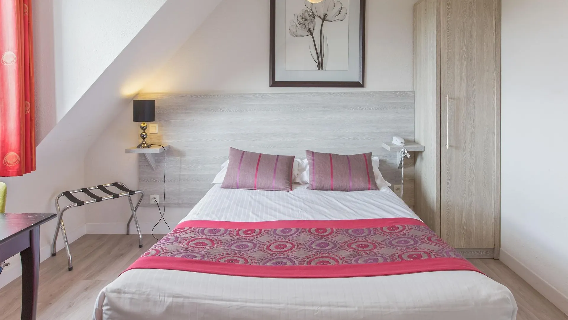 Inter-Hotel Le Mont Saint-Michel Sud Les Quatre Salines location
